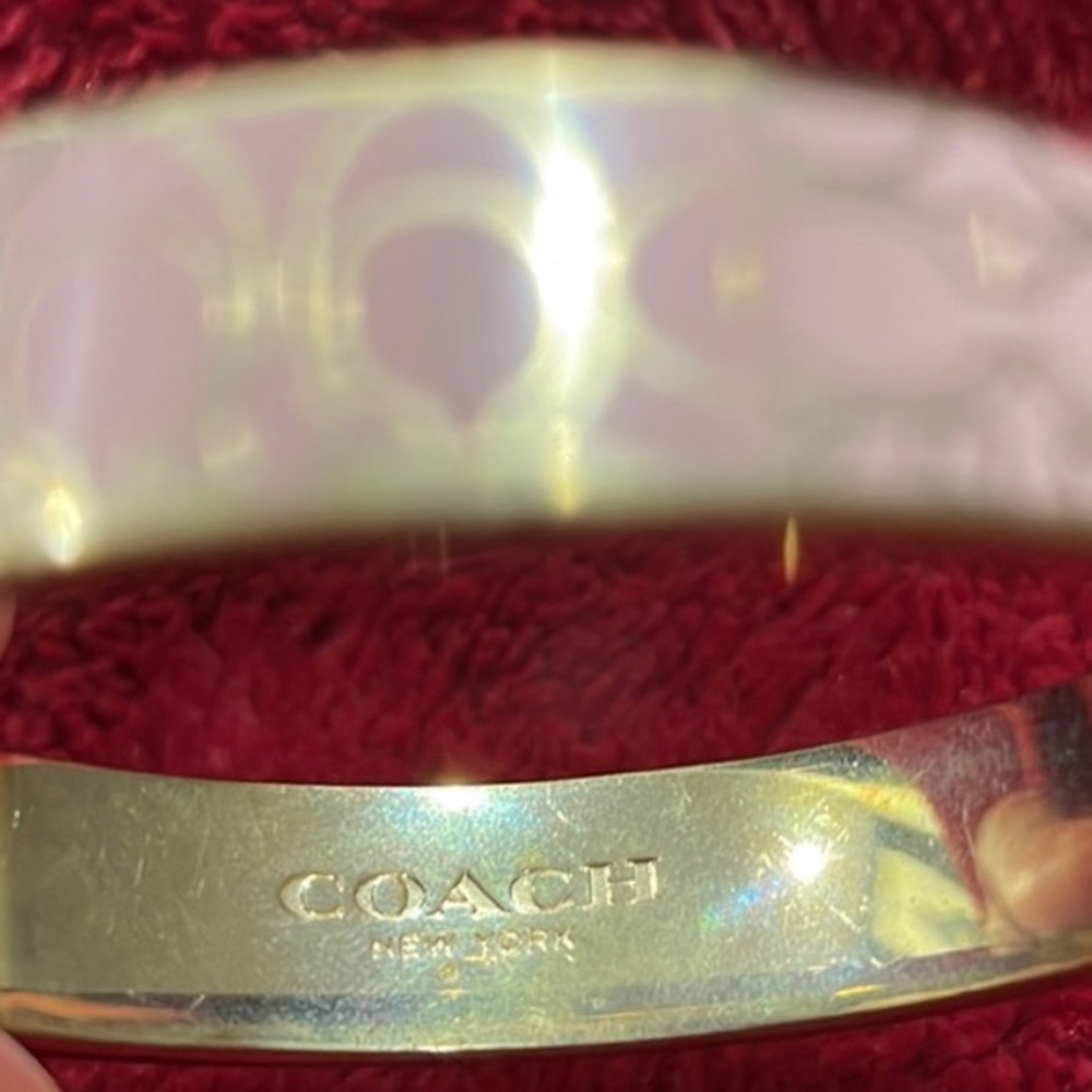 Coach Signature Pink Enamel Bracelet With Box - Picture 4 of 6